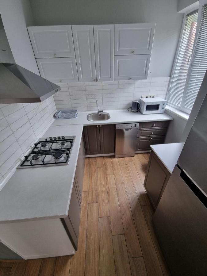 Apartment By The Sheraton Батуми Екстериор снимка