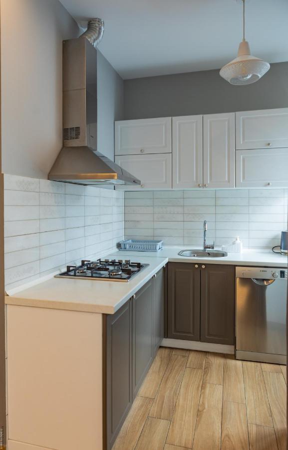 Apartment By The Sheraton Батуми Екстериор снимка